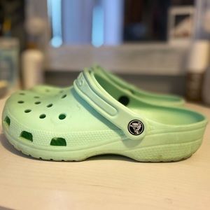 Classic Crocs women size 7